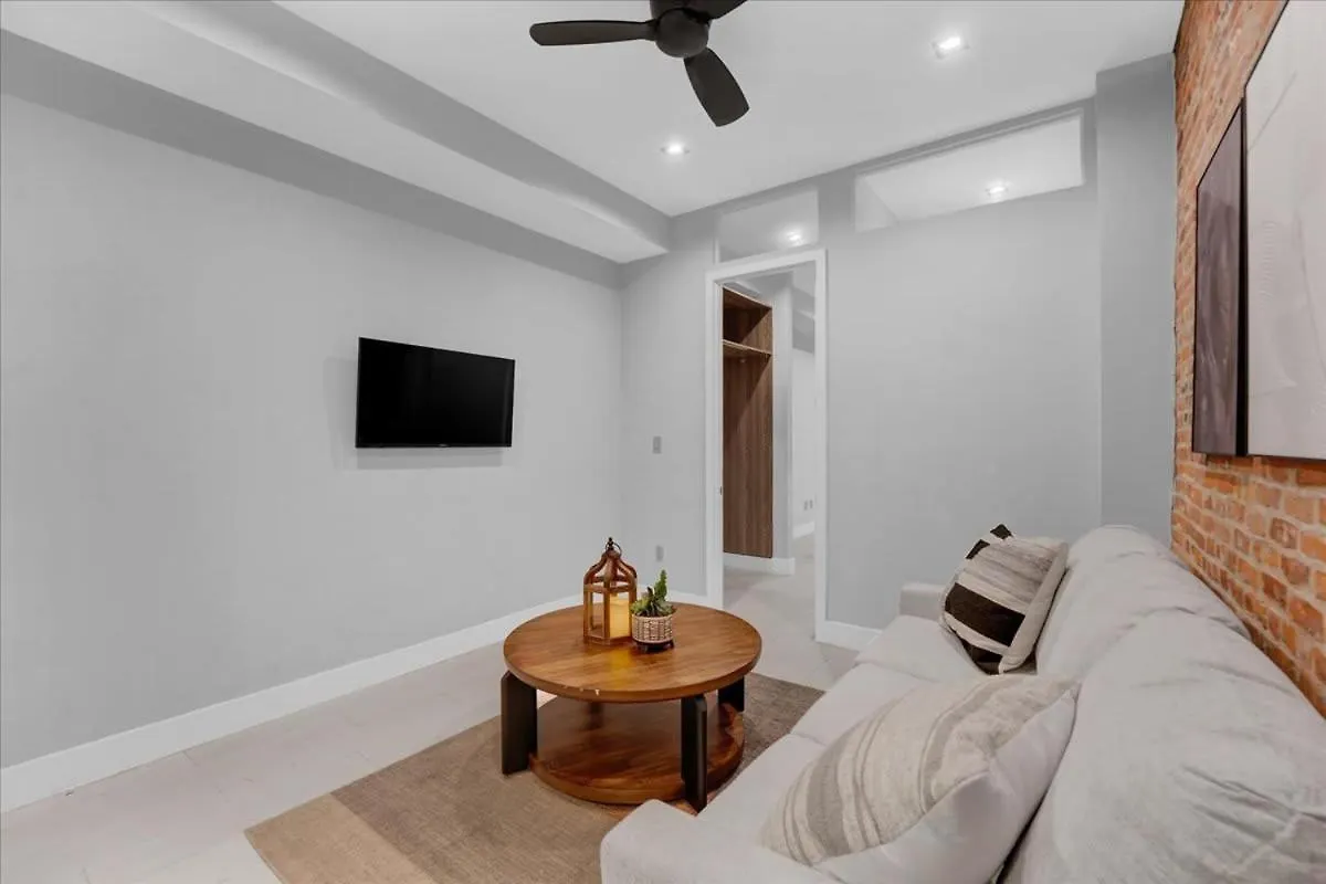 Modern West Village 1Br Garden Steps To Subway New York